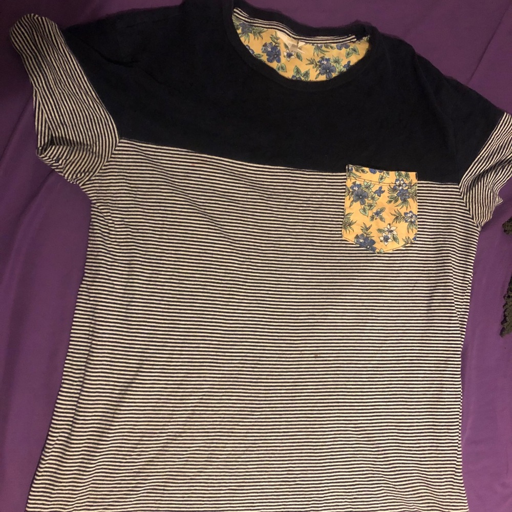 Men’s Aeropostale Striped T Shirt